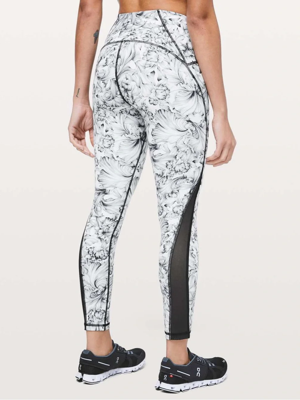 Lululemon Train Times Light Garden Leggings Black & White Size 6